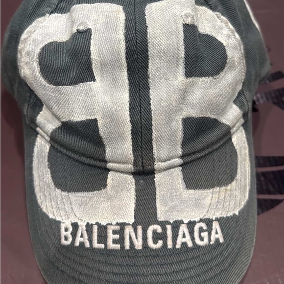 Balenciaga Dark Grey Glow In The Dark Cap - Picture 1 of 5